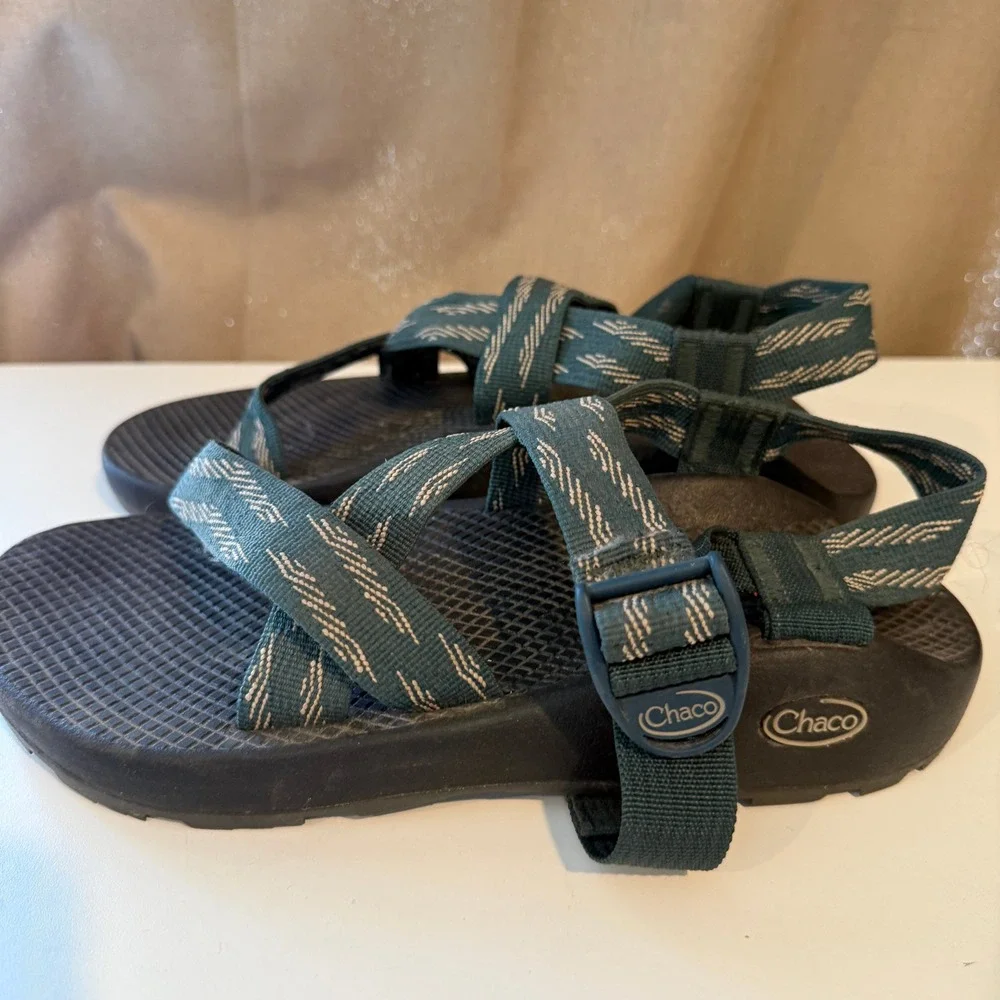 Chaco Z1 Classic Sport Sandals Mens 8 Teal Geometric Straps Hiking Outdoor